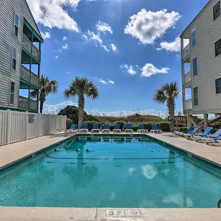 Bright North Myrtle Beach Condo Walk To Beach!